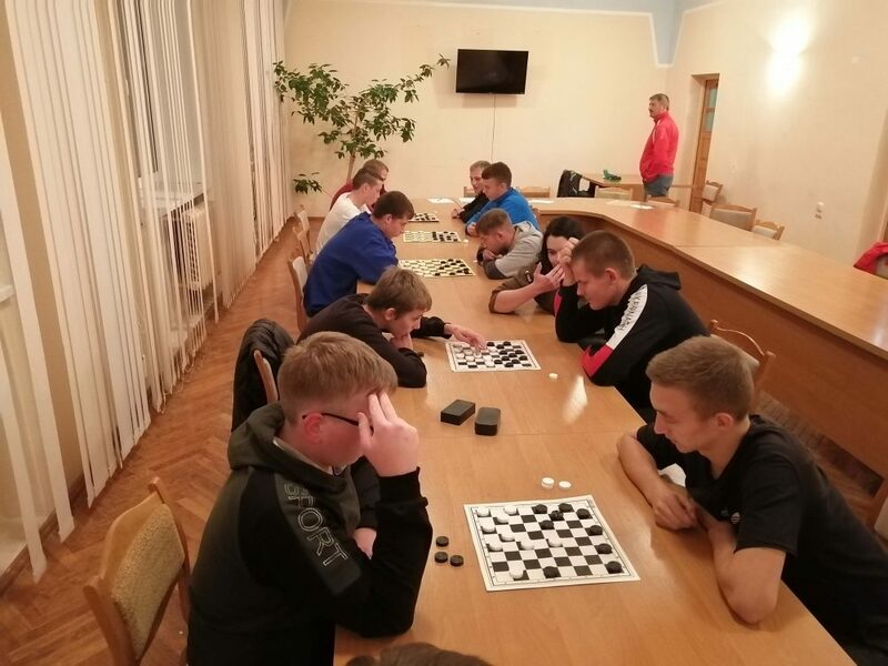 Первенство общежития по шашкам Первенство общежития по шашкам
