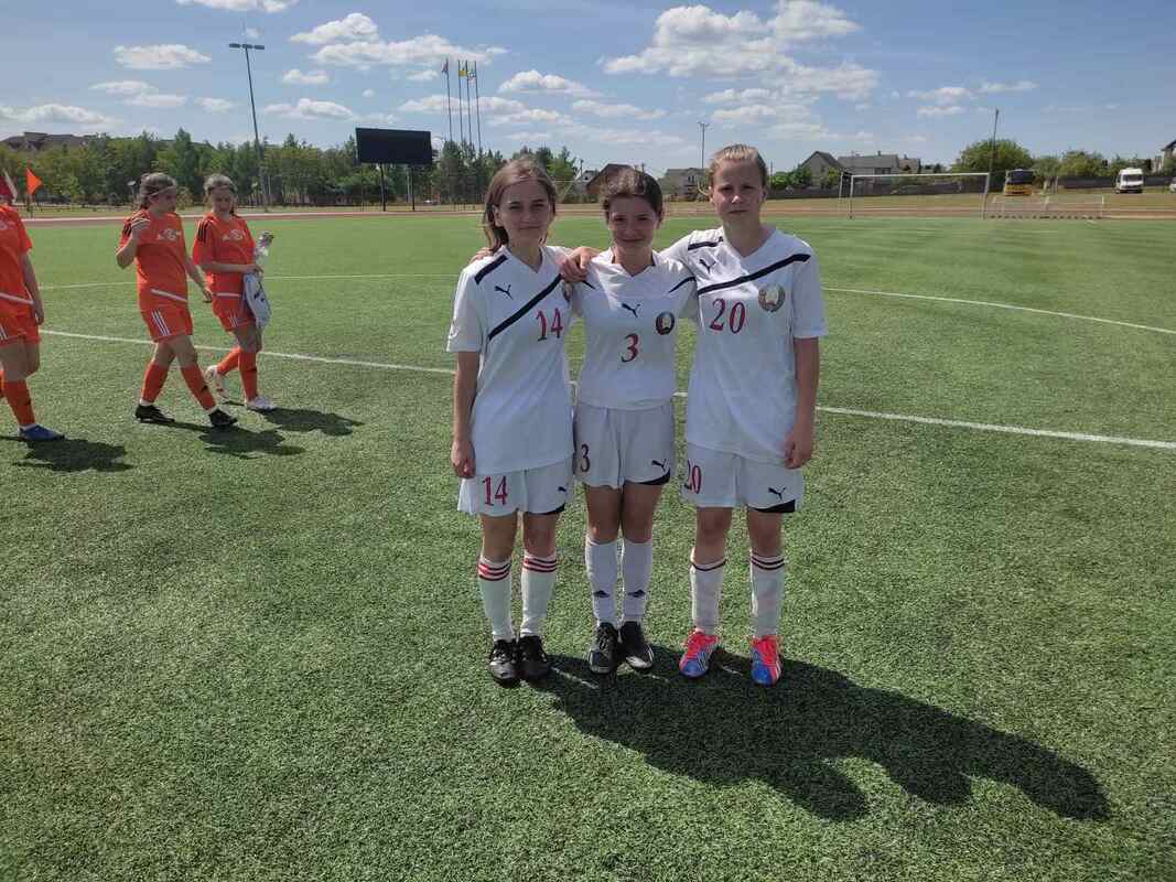 Участие в областной спартакиаде школьников по футболу среди девушек