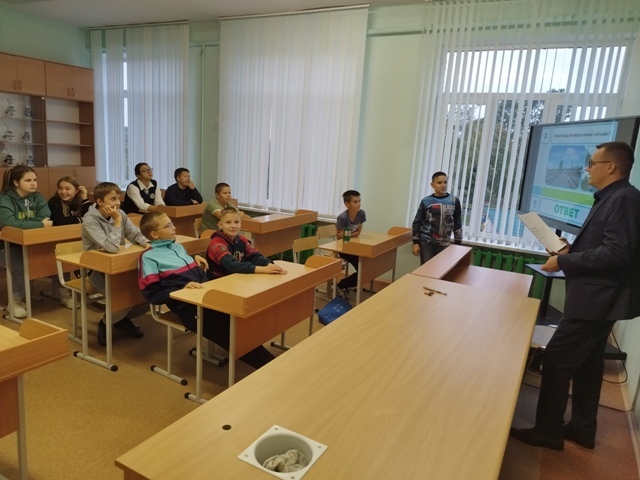 Будущее в руках молодежи Будущее в руках молодежи