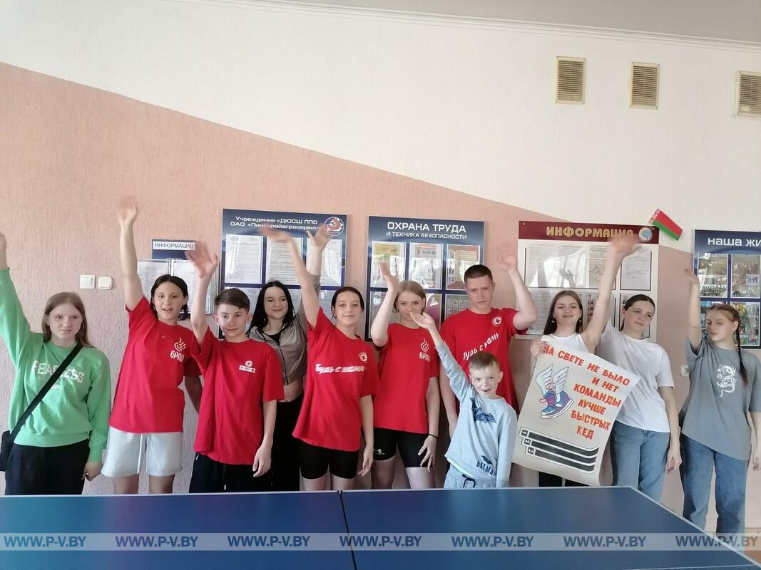 7 апреля состоялась спортивно-игровая программа под названием «Спорт, здоровье и труд рядом идут!» 7 апреля состоялась спортивно-игровая программа под названием «Спорт, здоровье и труд рядом идут!»