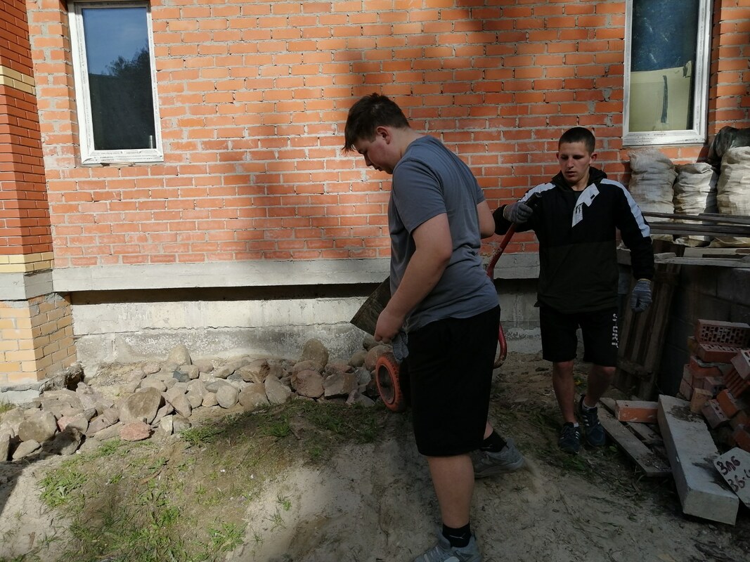 Волонтерская помощь Волонтерская помощь