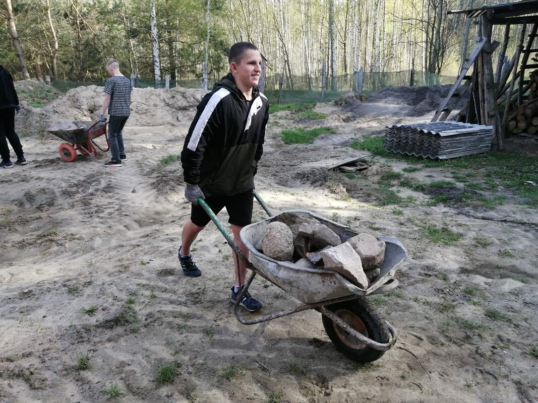 Волонтерская помощь Волонтерская помощь