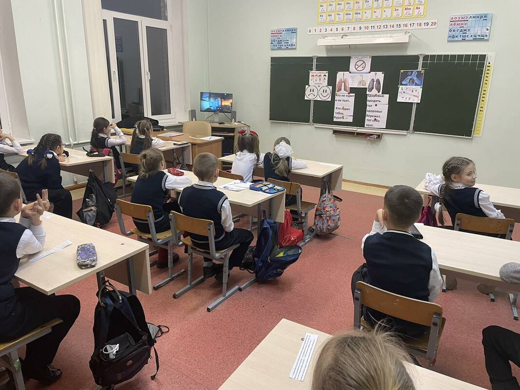 Курить-здоровью вредить Курить-здоровью вредить