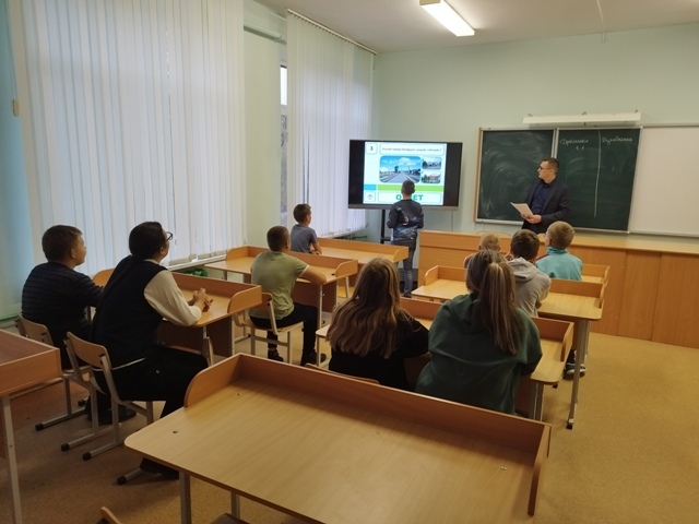 Будущее в руках молодежи Будущее в руках молодежи