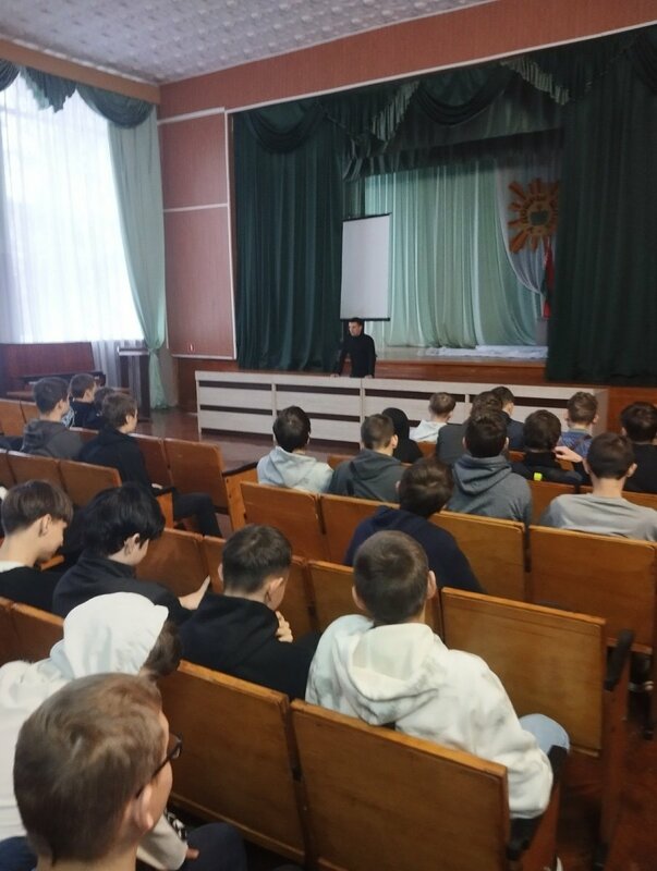 В колледже прошла диалоговая площадка с представителем Пинского ГОВД
