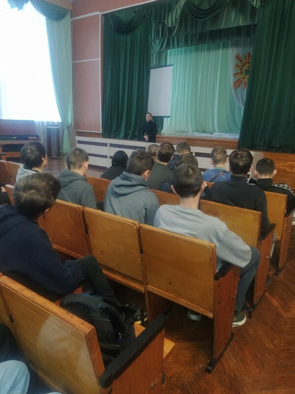 В колледже прошла диалоговая площадка с представителем Пинского ГОВД