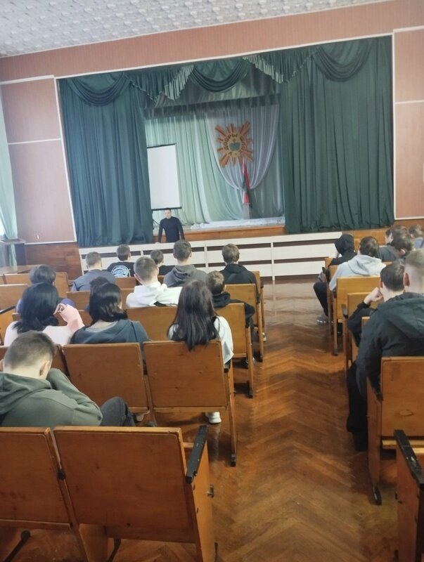 В колледже прошла диалоговая площадка с представителем Пинского ГОВД
